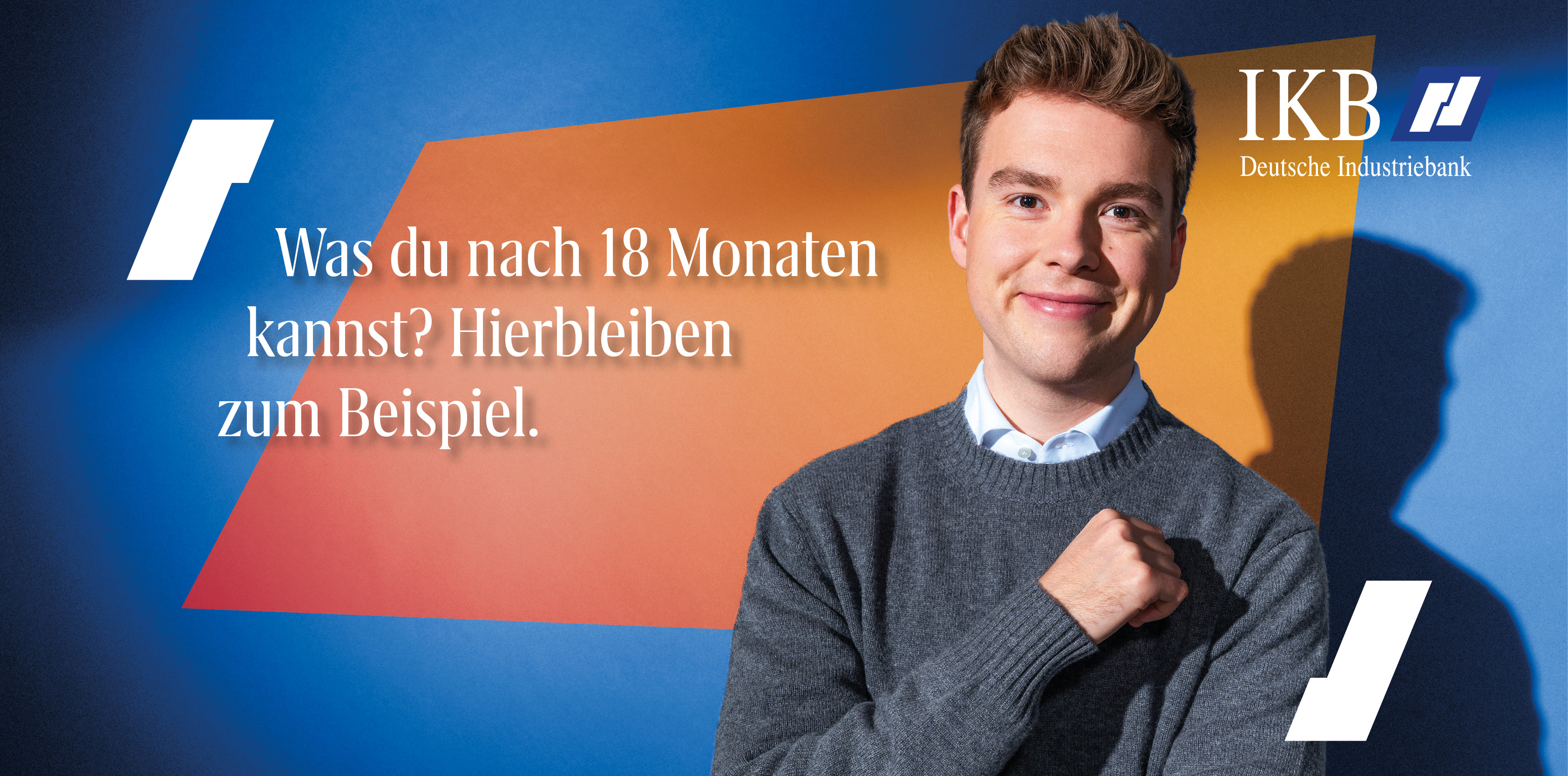 Headerbild: Mitarbeiter im Portrait mit dem Text: 'Was du nach 18 Monaten kannst? Hierbleiben zum Beispiel.'